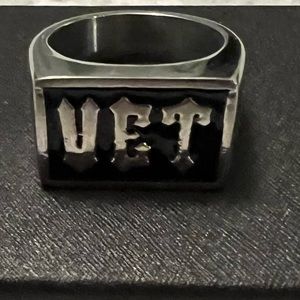 Men’s Veteran Ring